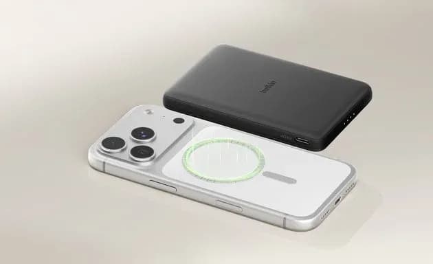 iPhoneにピタッと吸着!Belkinから超スリムなマグネット式モバイルバッテリーが登場