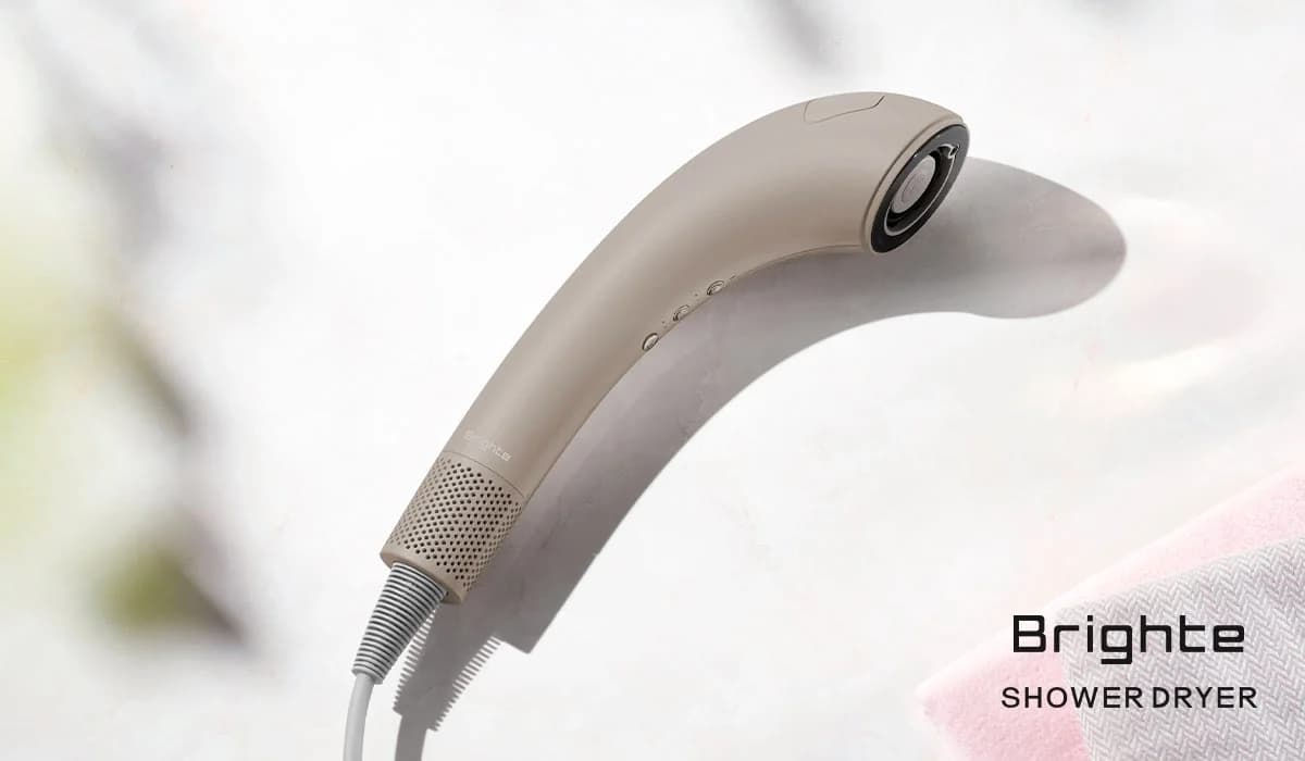 速乾とうるおいを両立!Brighte「SHOWER DRYER」に洗練の新色〈モカブラウン〉