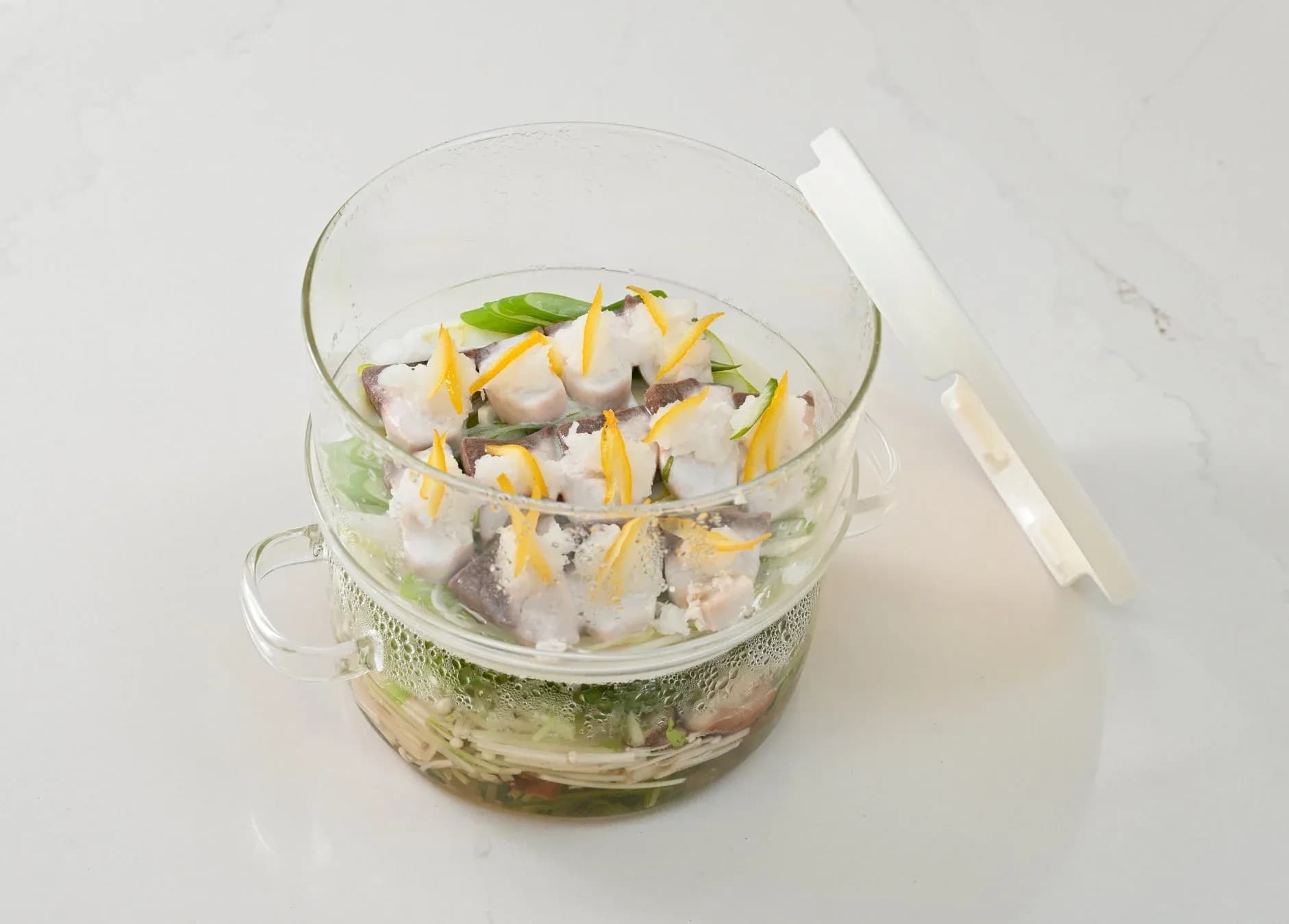 HARIOから新提案!「ガラスのせいろ蒸し器」で、電子レンジ調理が劇的に変わる!